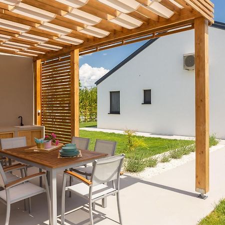 Bandelli Villas Oklaj Екстер'єр фото