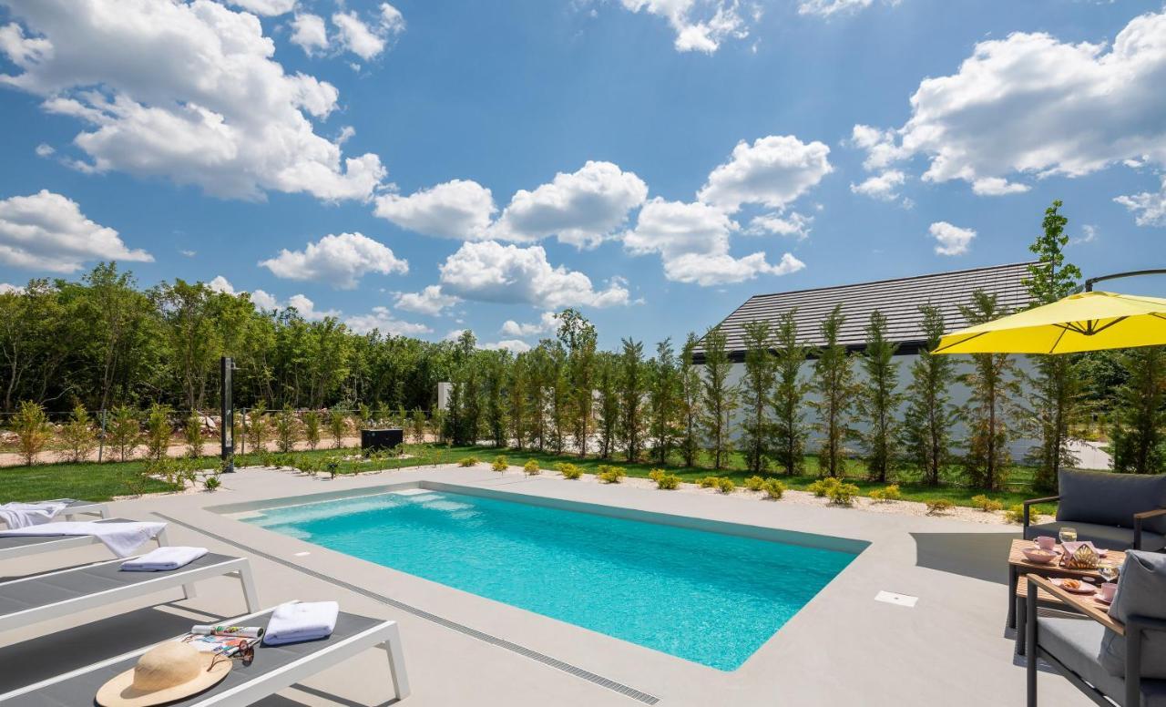 Bandelli Villas Oklaj Екстер'єр фото