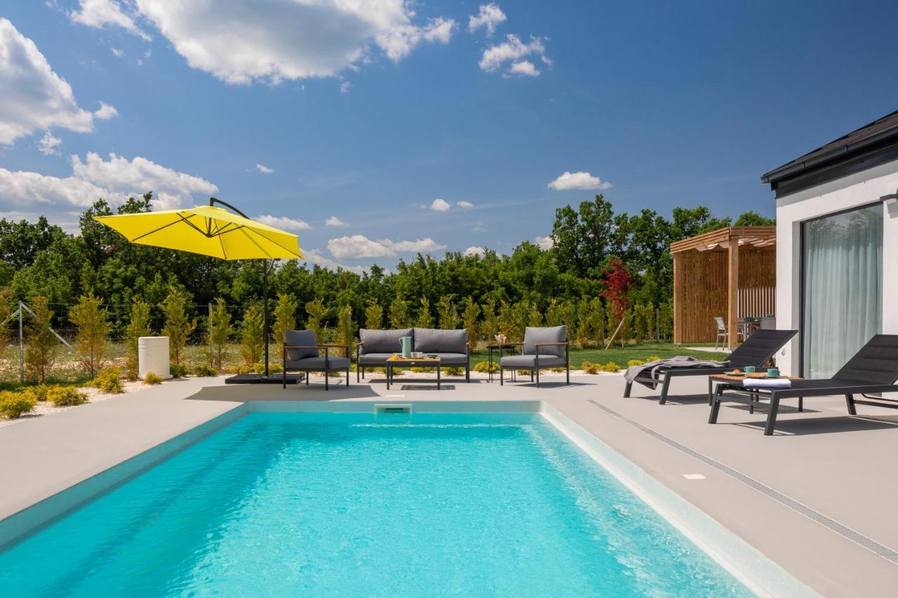 Bandelli Villas Oklaj Екстер'єр фото
