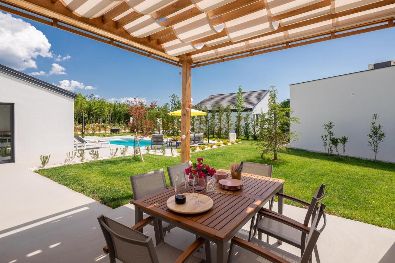Bandelli Villas Oklaj Екстер'єр фото