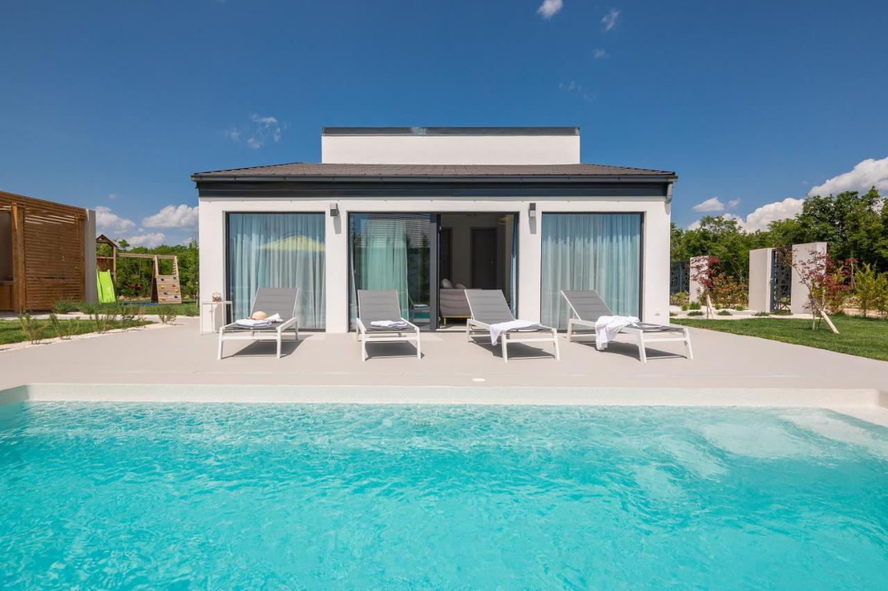 Bandelli Villas Oklaj Екстер'єр фото