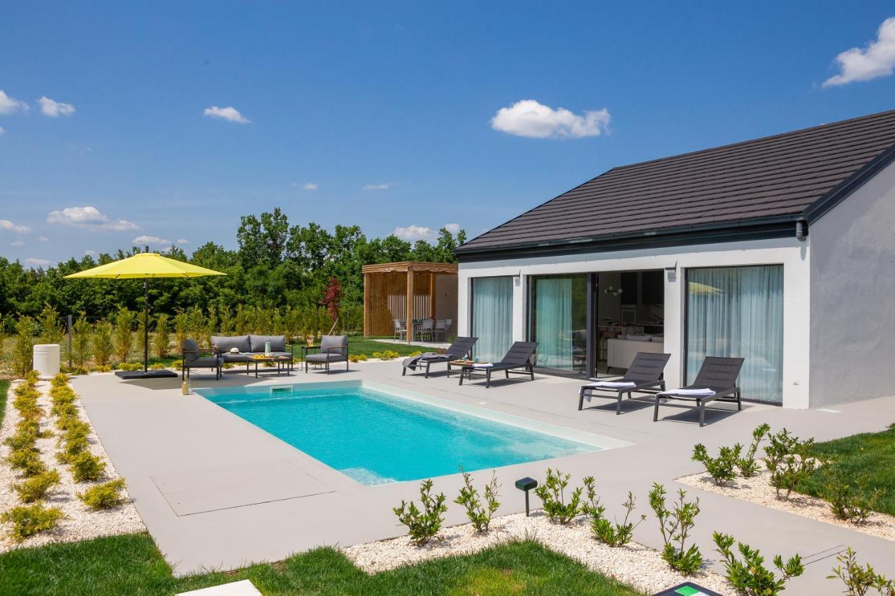 Bandelli Villas Oklaj Екстер'єр фото