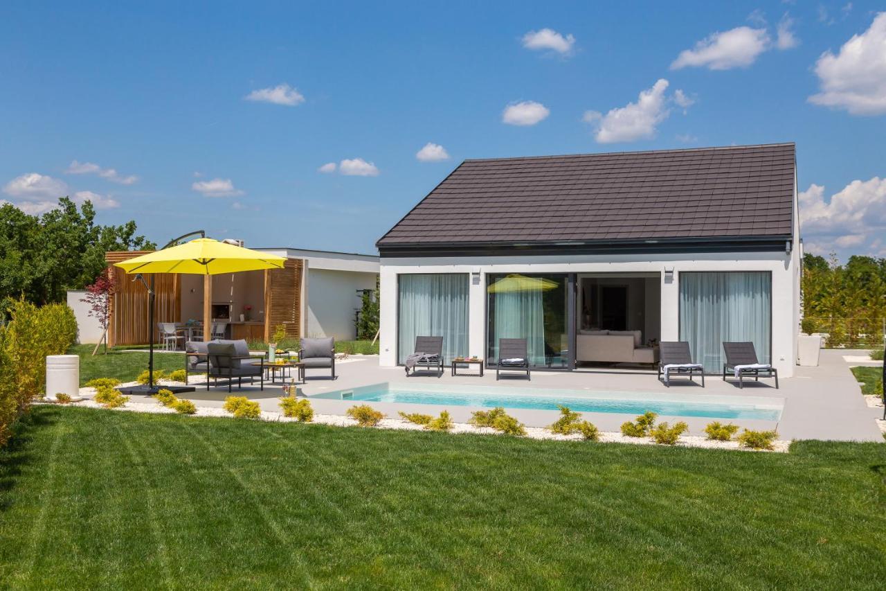 Bandelli Villas Oklaj Екстер'єр фото