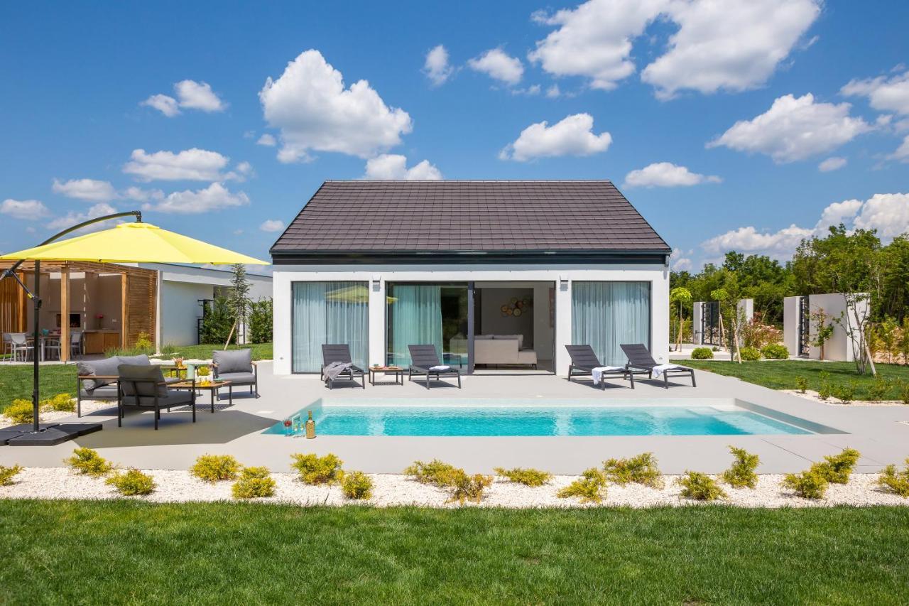 Bandelli Villas Oklaj Екстер'єр фото