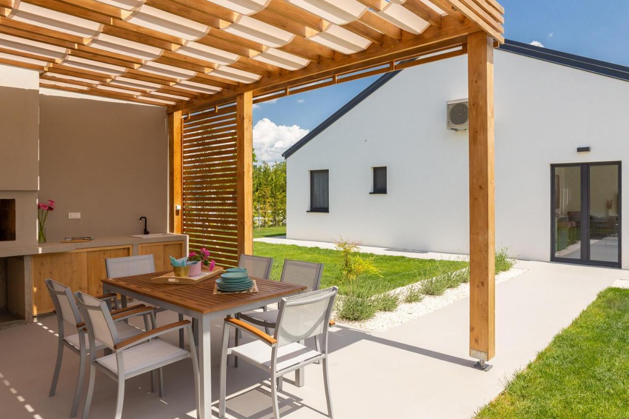 Bandelli Villas Oklaj Екстер'єр фото