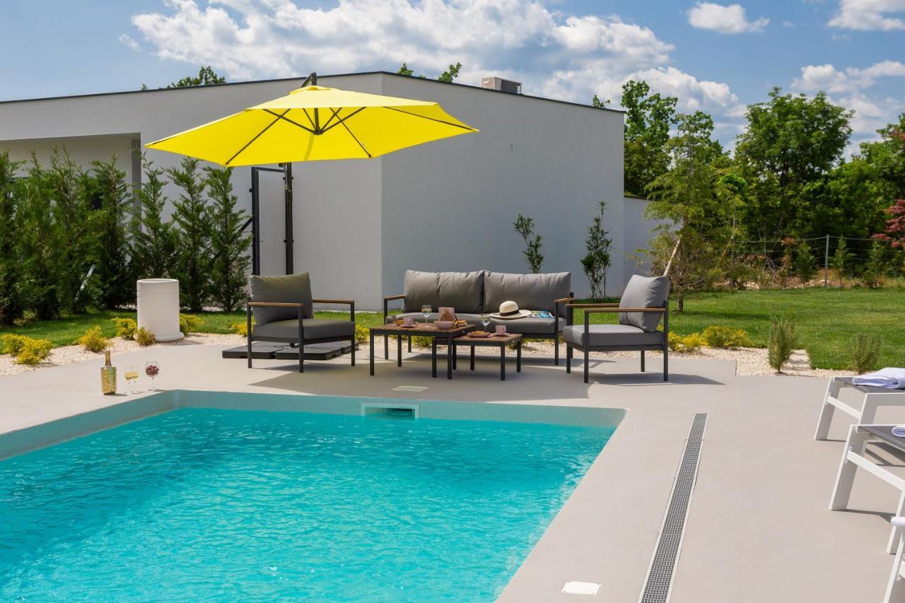 Bandelli Villas Oklaj Екстер'єр фото