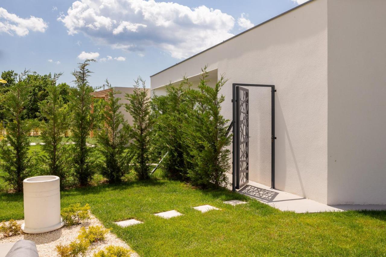Bandelli Villas Oklaj Екстер'єр фото