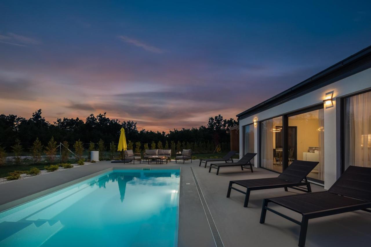 Bandelli Villas Oklaj Екстер'єр фото