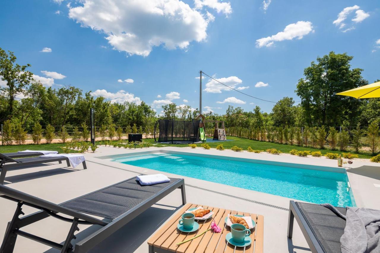 Bandelli Villas Oklaj Екстер'єр фото